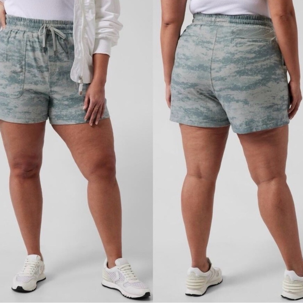 Athleta Women's Farallon pull-on Shorts 1X